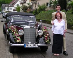 Fremder Leute Hochzeitsmercedes mit Marc und Britta