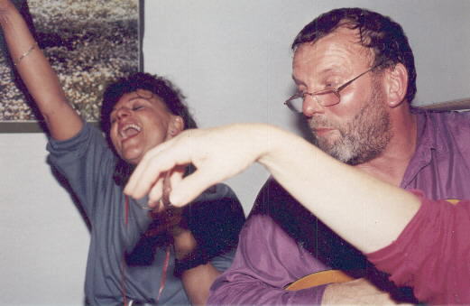 Erika und Bernhard, exaltiert