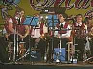 Die Stars in der ersten Reihe, u.a. Gabriel Medieta Correa