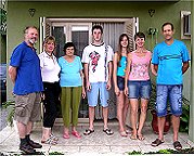 Familie Stein mit Oma und zwei Kindern