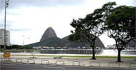 Der Jacjthafen unter dem Zuckerhut