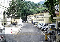 Blick in einen Fabrikhof